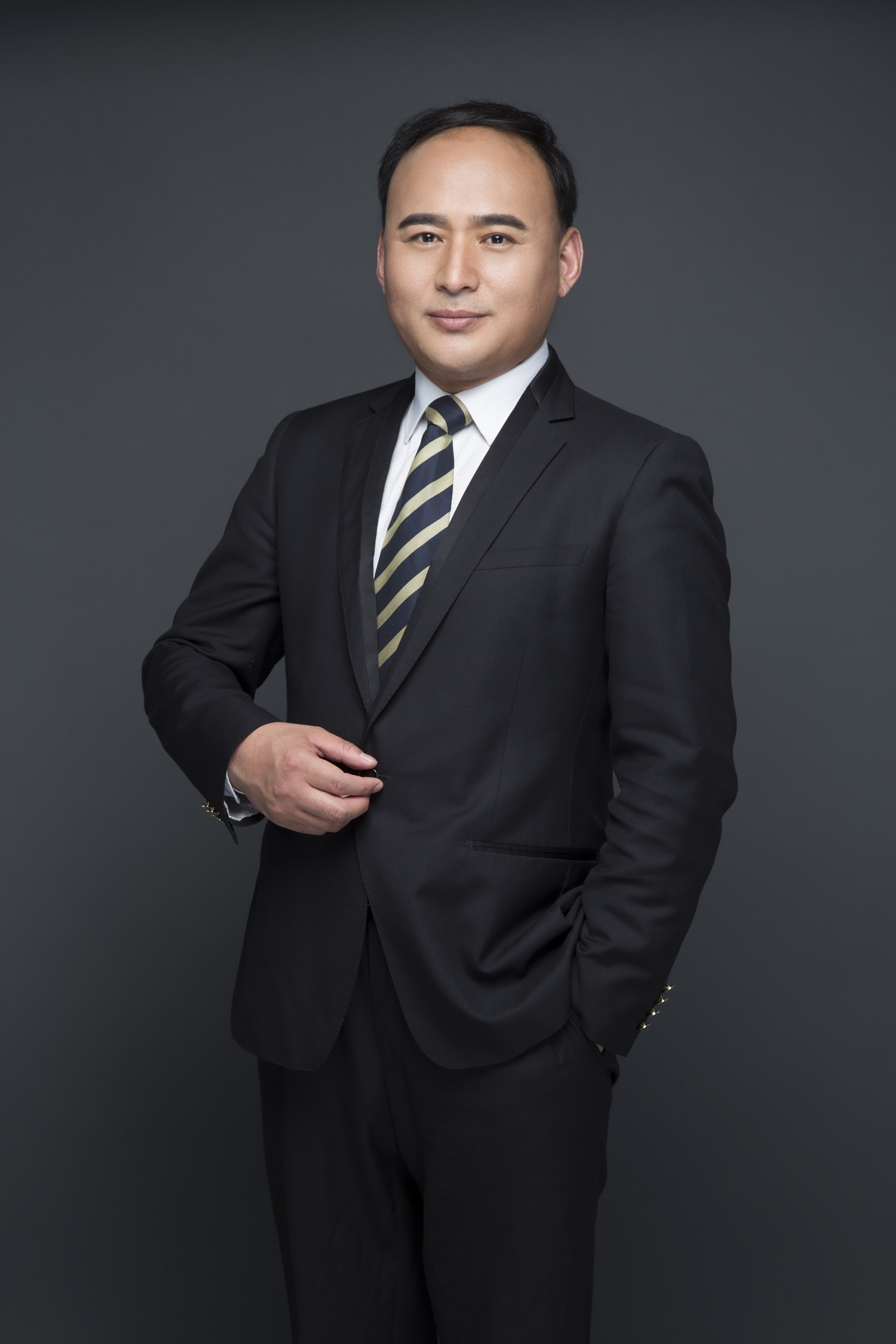 雷春 制作统筹负责人
